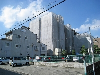 北面施工中